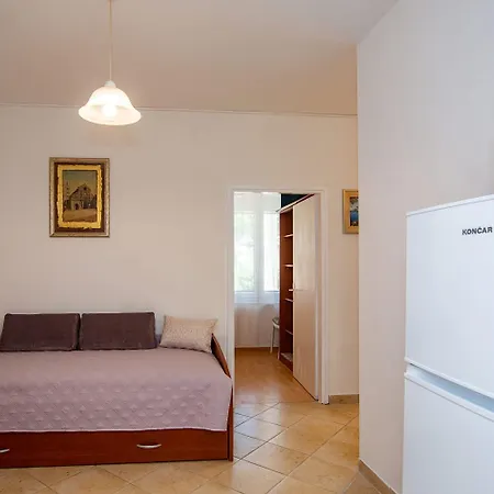 Sunce アパート *